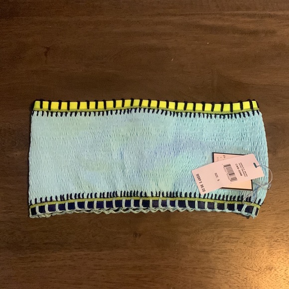 Platinum inspired by Solange Ferrarini
Crochet Trim Bandeau Bikini Top - Picture 2 of 10